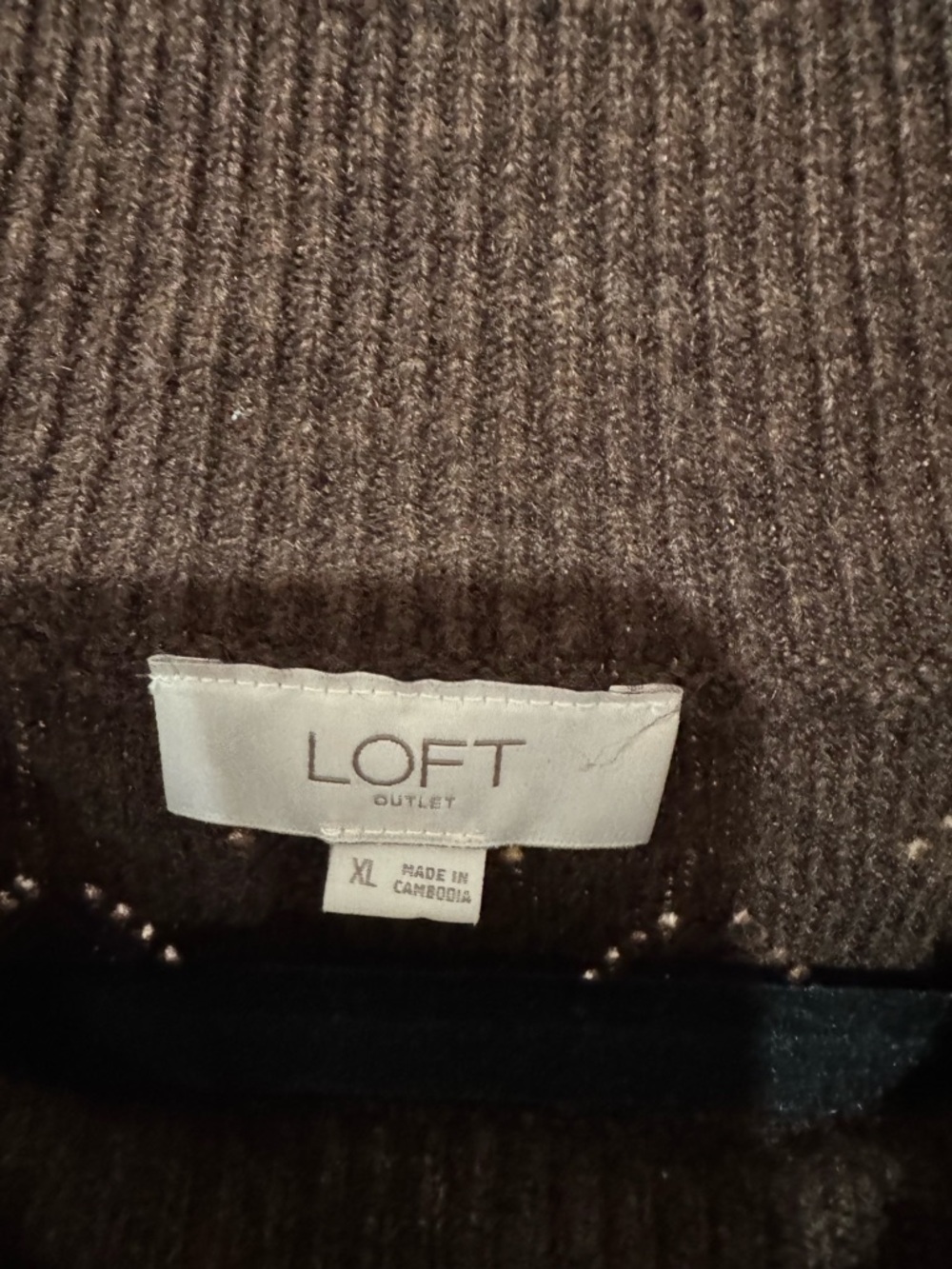 NWOT Ruffle Sleevless top - Picture 3 of 4